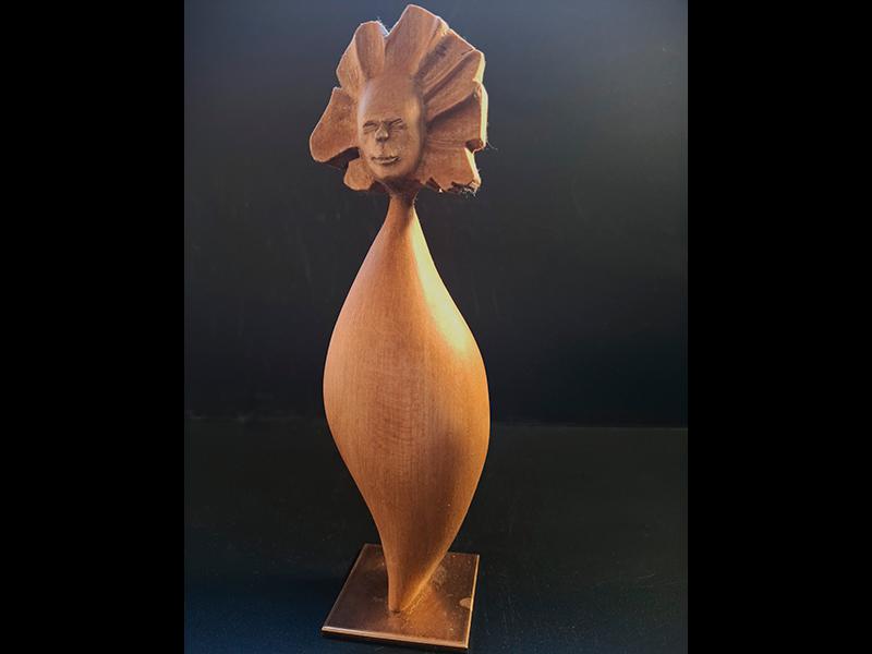 Femme fleur pied de bronze